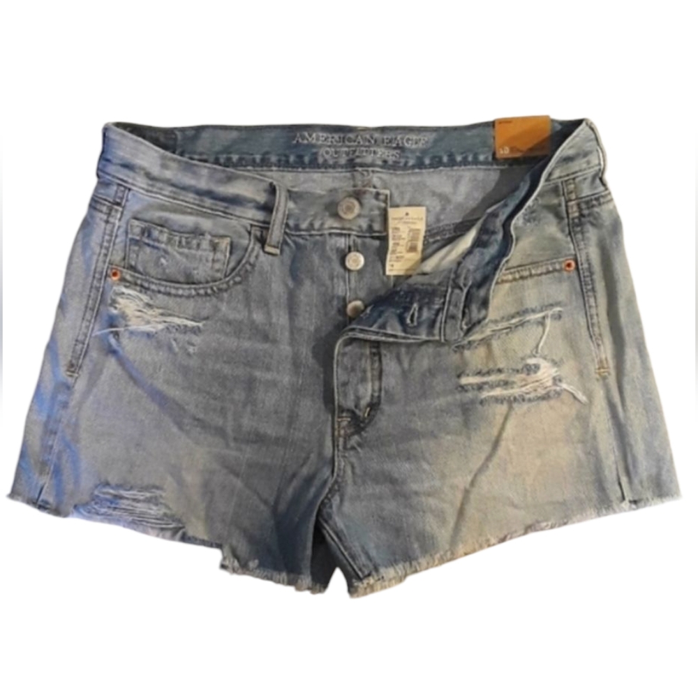 🆕️🦅American Eagle Outfitters Boyfriend Distressed Shorts. Women's Size W10x3L.